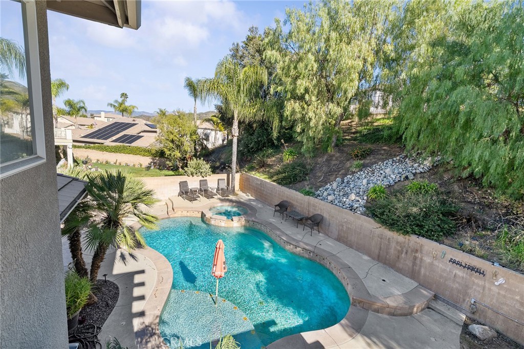 36232 Village Road Yucaipa, CA 92399 - Photo 27 of 34 a view of a yard with potted plants
