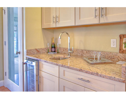 118 Wolcott Road Milton, MA 02186 - Photo 8 of 26 Gallery Image 8