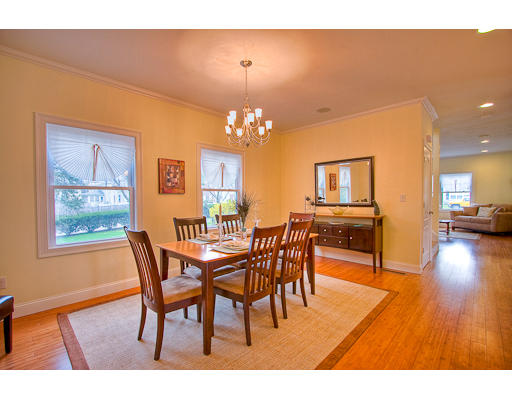 118 Wolcott Road Milton, MA 02186 - Photo 9 of 26 Gallery Image 9
