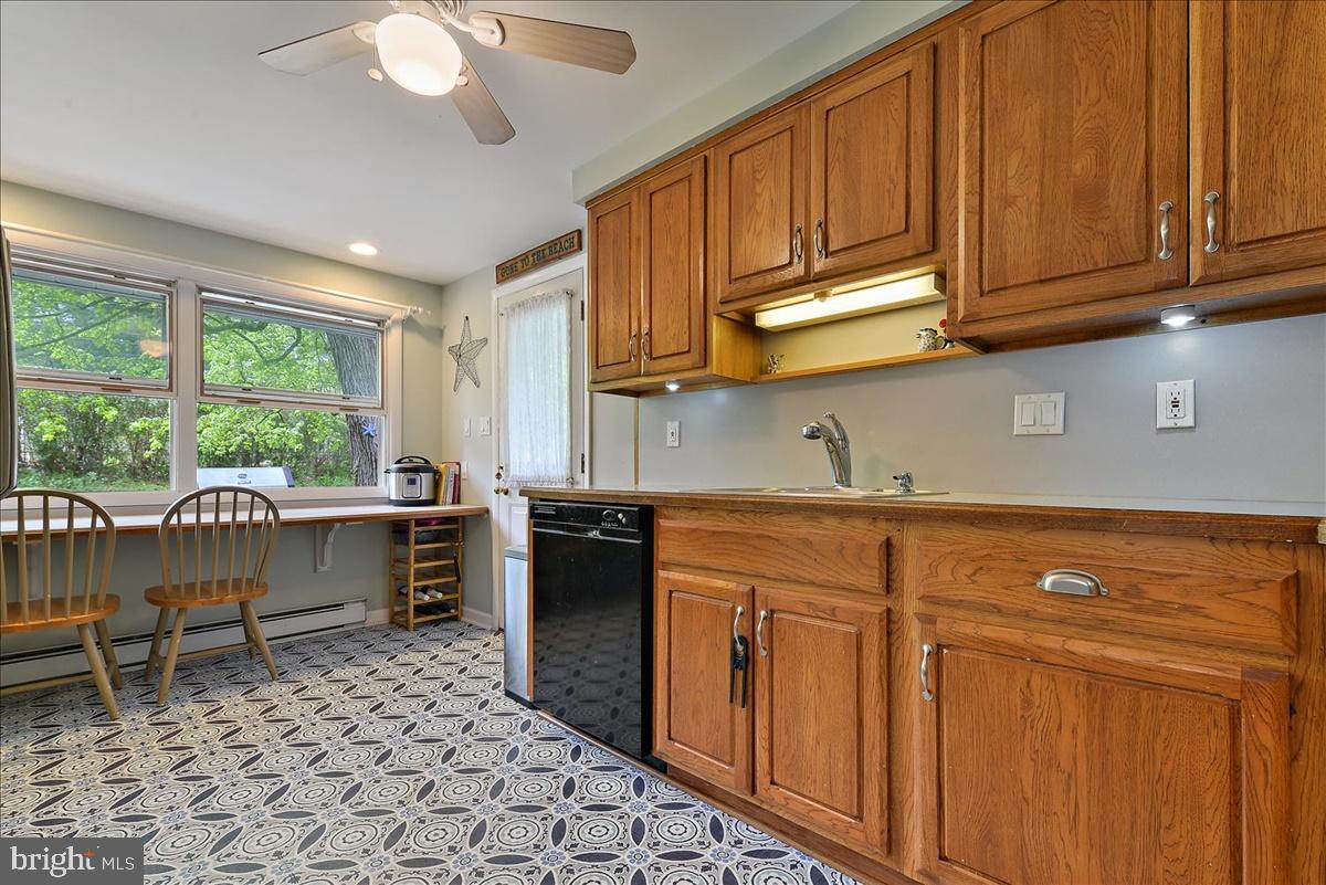22 Rampart East Media, PA 19063 - Photo 14 of 44 Kitchen