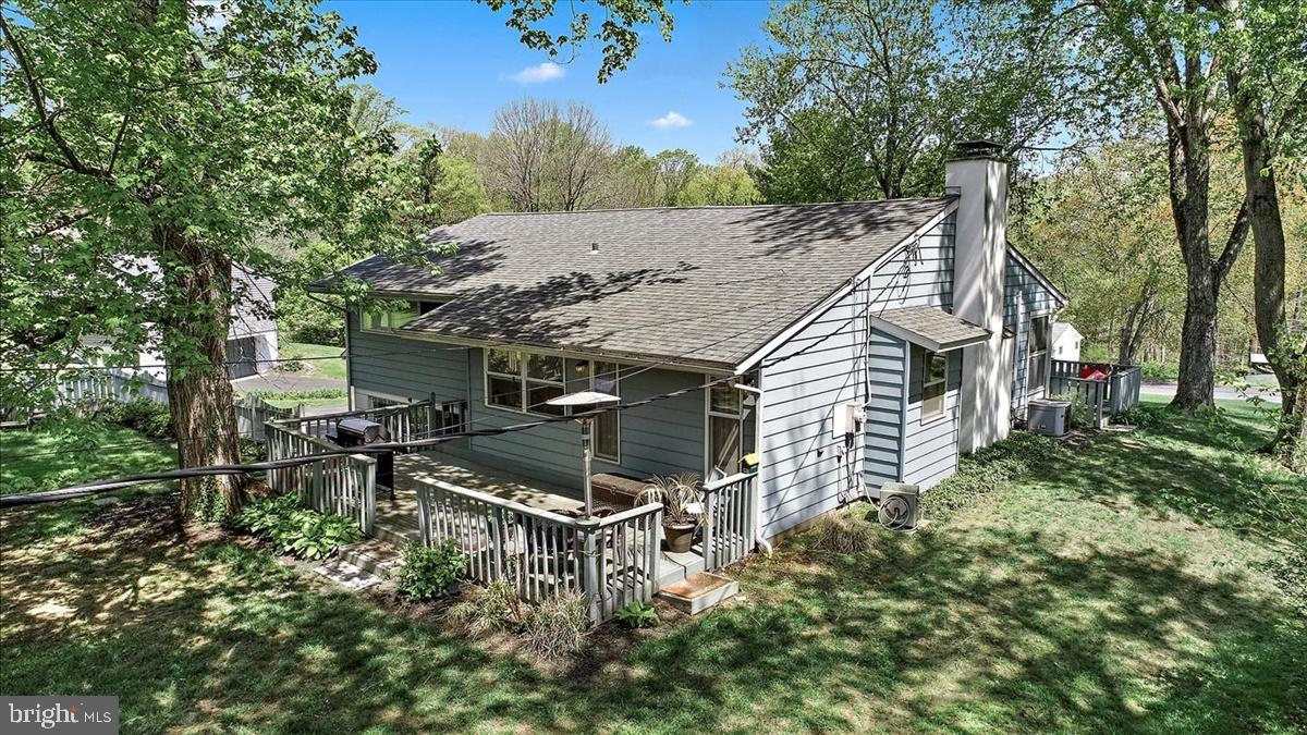 22 Rampart East Media, PA 19063 - Photo 39 of 44 Rear View