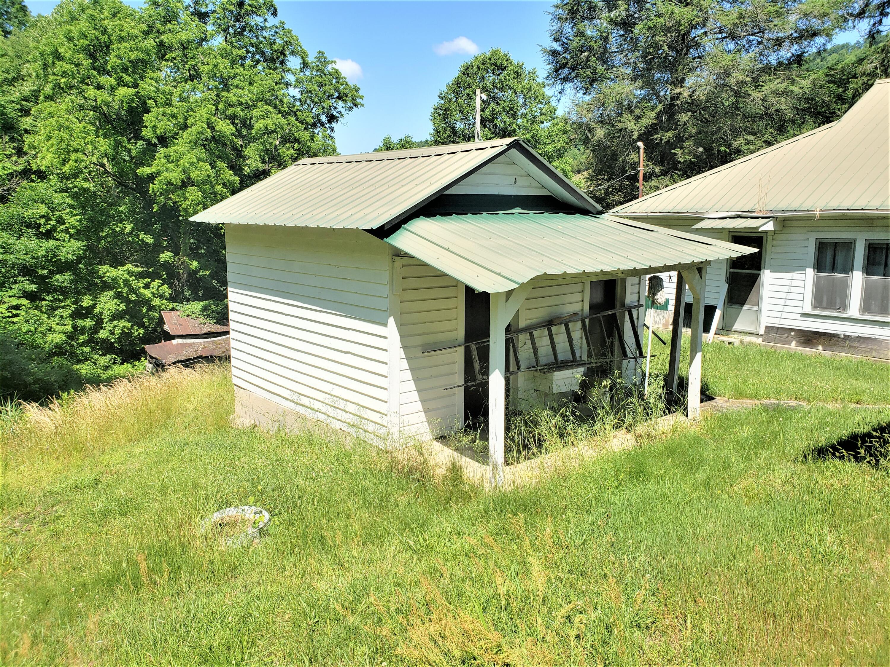 6180 Clinch Mountain Road Eidson, TN 37731 - Photo 28 of 51 26