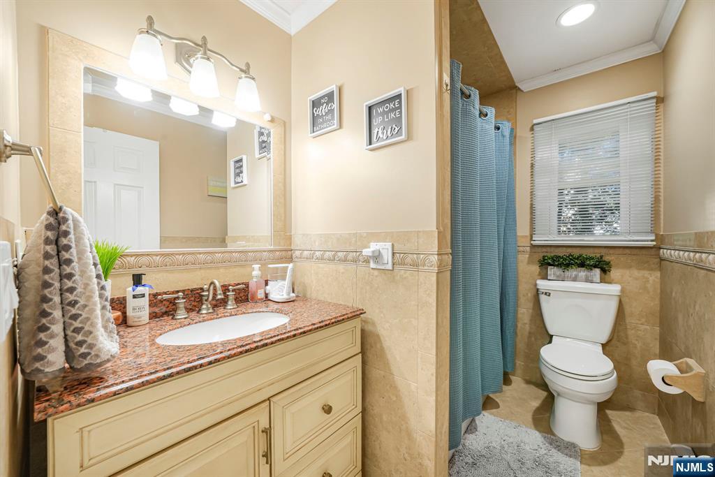 59 Sachem Road Lake Hopatcong, NJ 07849 - Photo 12 of 24