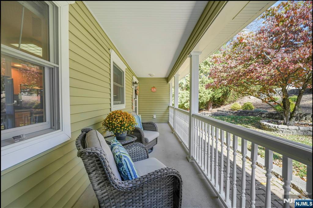 59 Sachem Road Lake Hopatcong, NJ 07849 - Photo 3 of 24