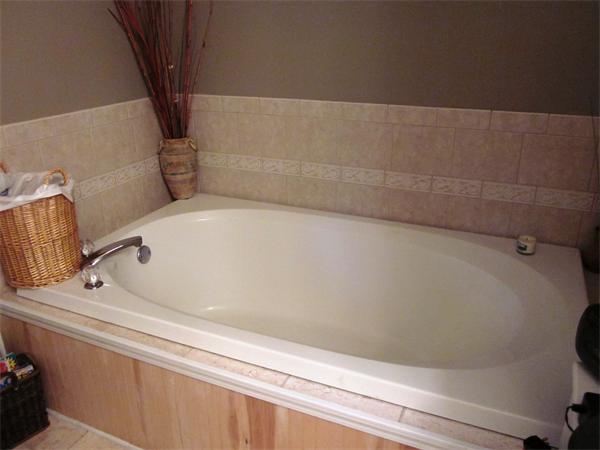 82 Saundersdale Road Charlton, MA 01507 - Photo 15 of 30 Gallery Image 15