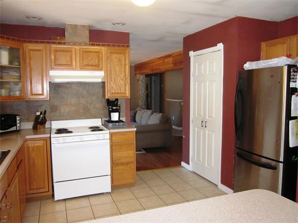 82 Saundersdale Road Charlton, MA 01507 - Photo 4 of 30 Gallery Image 4