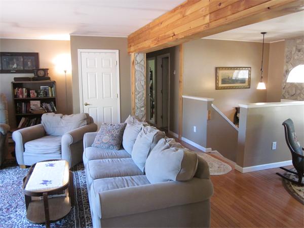 82 Saundersdale Road Charlton, MA 01507 - Photo 7 of 30 Gallery Image 7
