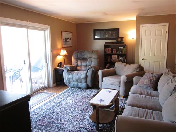 82 Saundersdale Road Charlton, MA 01507 - Photo 8 of 30 Gallery Image 8