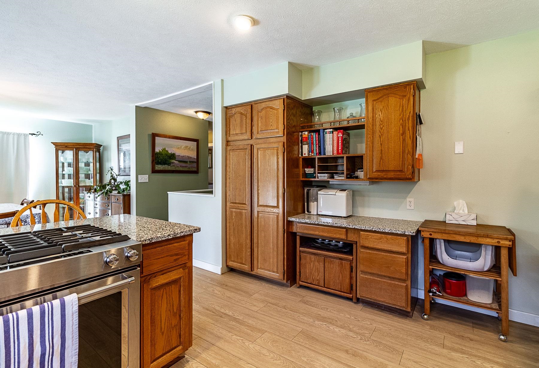 21 West Chattaroy Road Colbert, WA 99005 - Photo 12 of 50