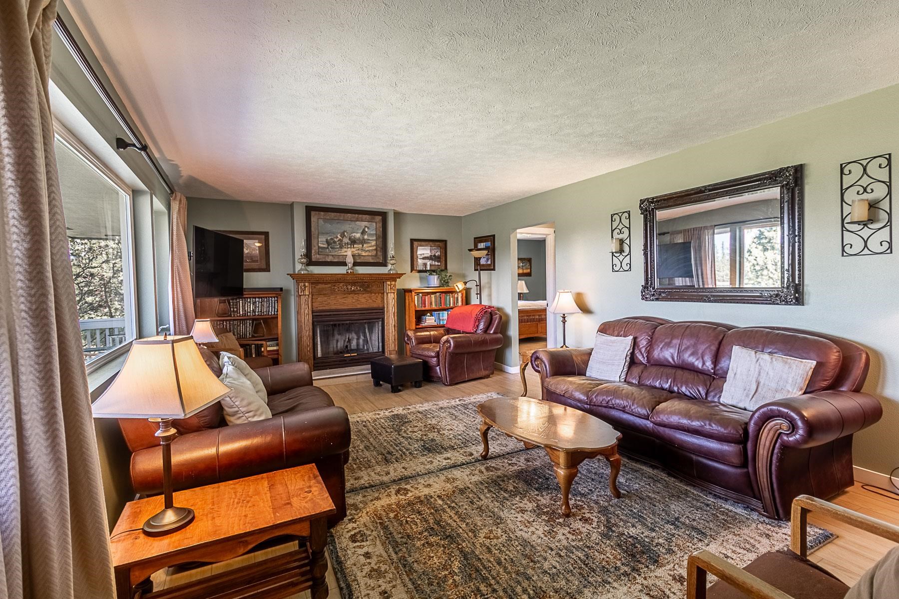 21 West Chattaroy Road Colbert, WA 99005 - Photo 6 of 50