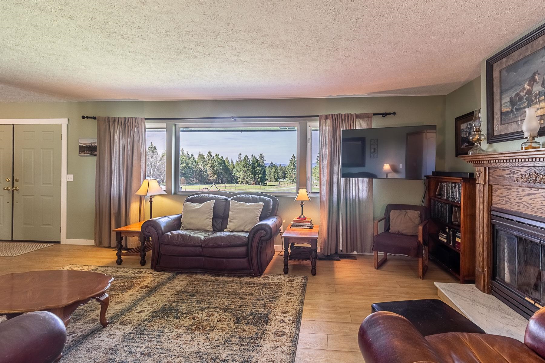 21 West Chattaroy Road Colbert, WA 99005 - Photo 7 of 50