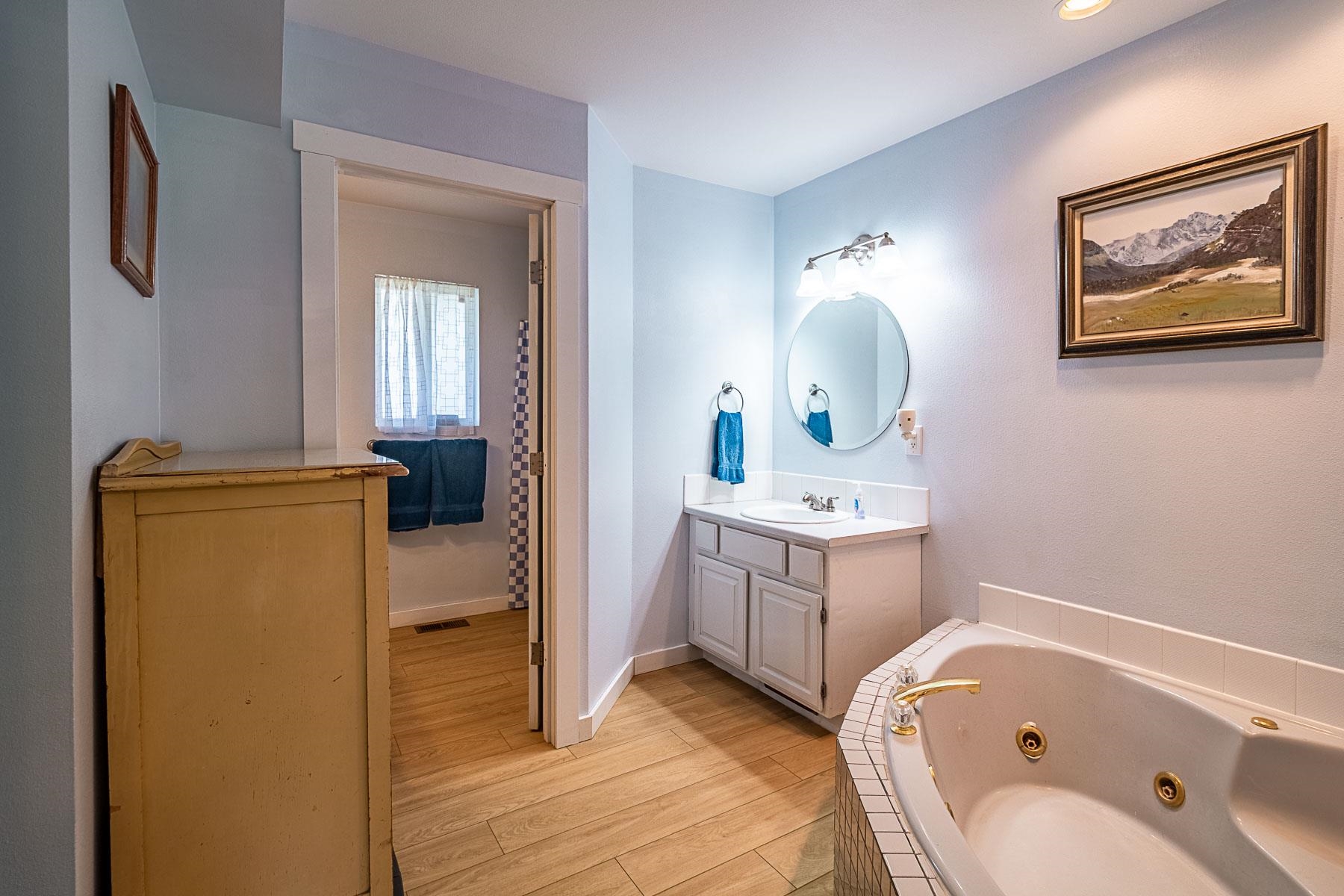 21 West Chattaroy Road Colbert, WA 99005 - Photo 10 of 50