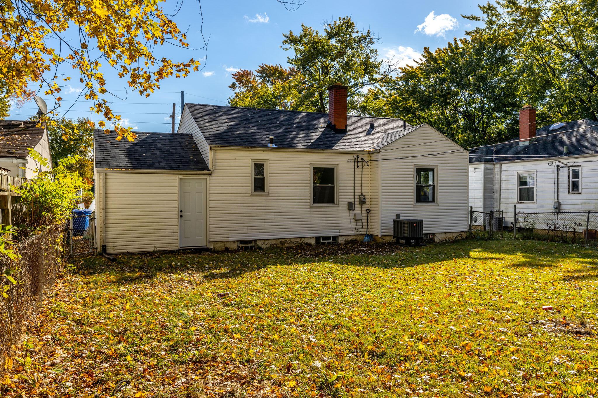 189 North Kellner Road Columbus, OH 43209 - Photo 3 of 17 2022-10-13 189 N Kellner Rd 06
