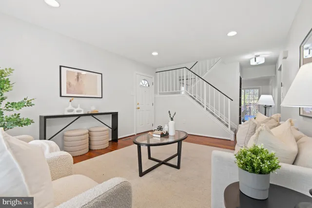 $535,000 | 912 West Seminary Avenue, Lutherville-Timonium, MD 21093