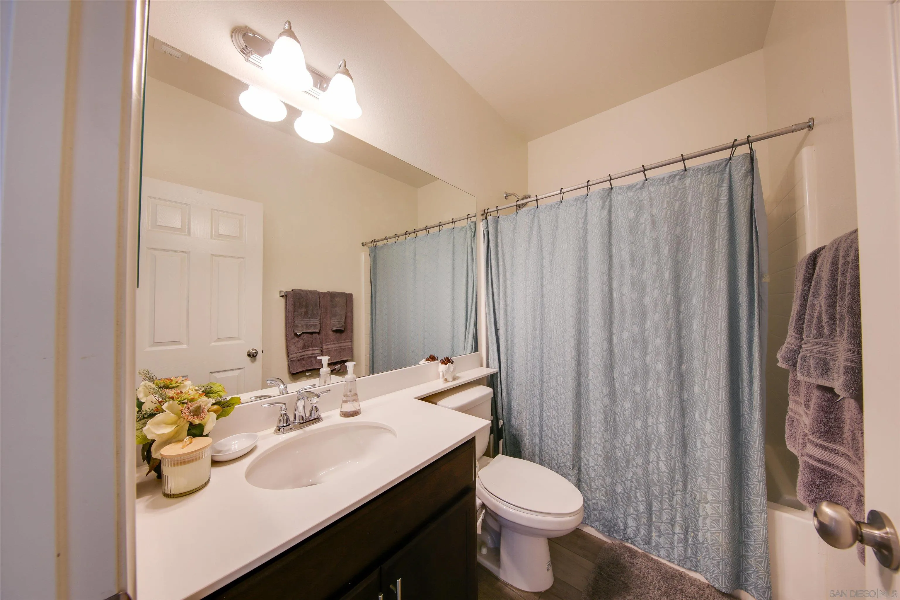 1382 Cathedral Oaks Road Chula Vista, CA 91913 - Photo 17 of 43
