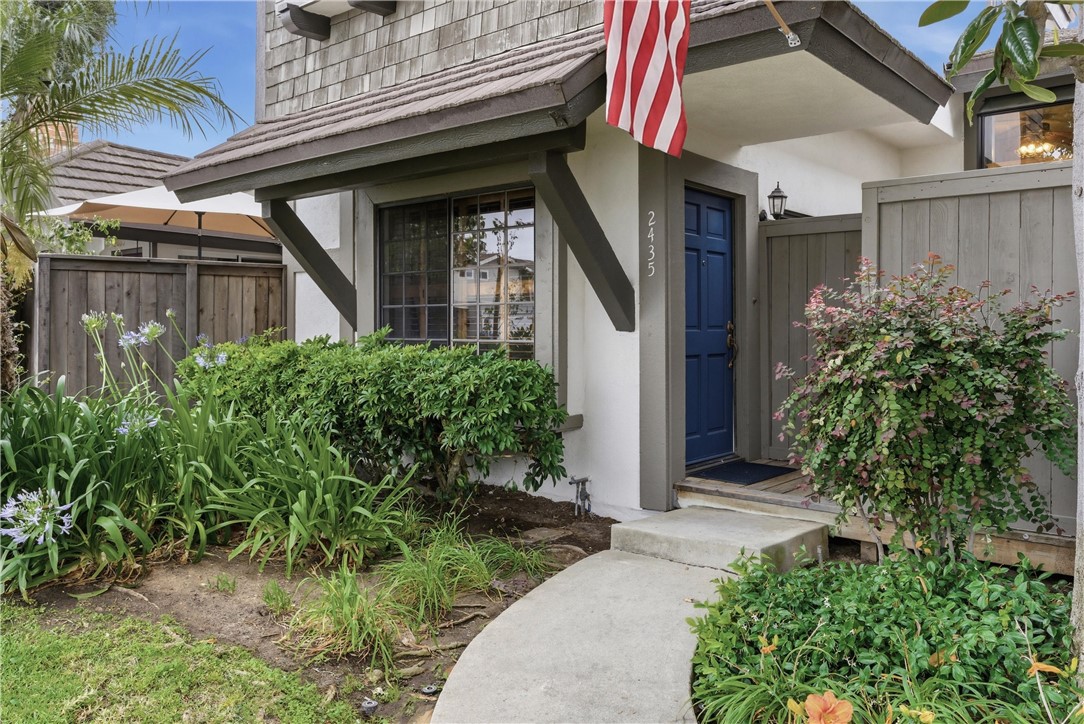 2435 Rue De Cannes Costa Mesa, CA 92627 - Photo 2 of 18