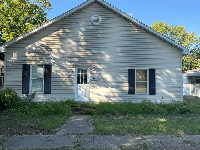 $21,500 | 307 East Walnut Street, Columbus, KS 66725