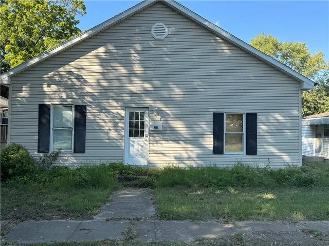 $21,500 | 307 East Walnut Street, Columbus, KS 66725