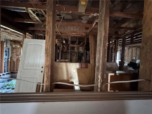 $21,500 | 307 East Walnut Street, Columbus, KS 66725