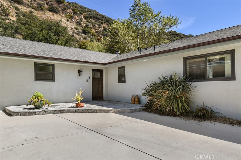 2447 Stonyvale Road Tujunga, CA 91042 - Photo 8 of 52 Gallery Image 8