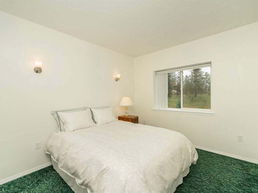 222 West Cameron Road Spangle, WA 99031 - Photo 13 of 20