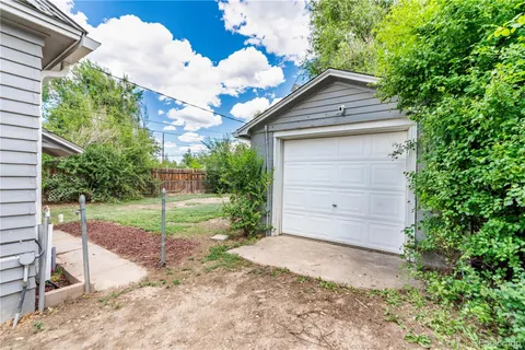 $399,000 | 1650 Geneva Street, Aurora, CO 80010