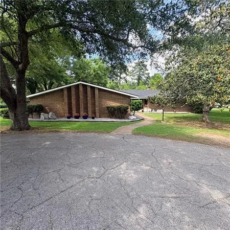 $305,000 | 6531 Dogwood Court, Ball, LA 71405