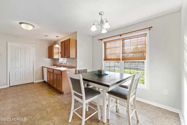 $1,695 | 110 Gregory Drive, Jacksonville, NC 28540