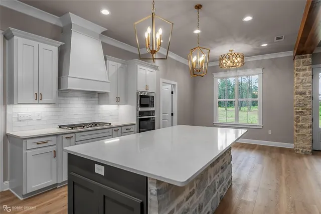 $599,000 | 221 Millwood Loop, Minden, LA 71055