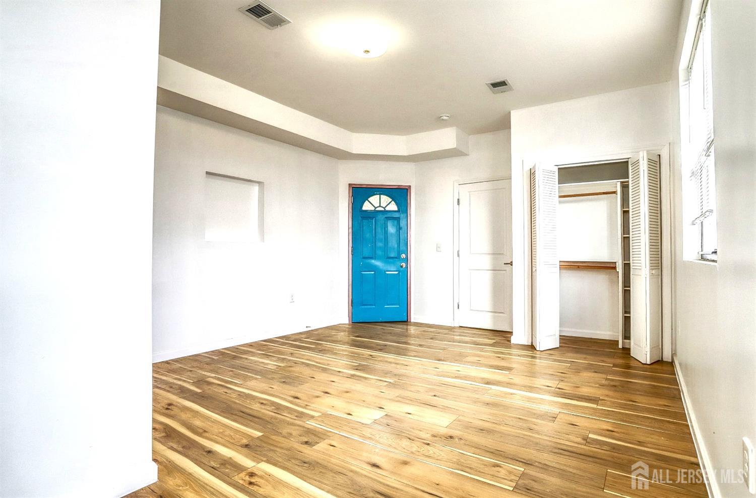 9017 Riverside Place North Bergen, NJ 07047 - Photo 15 of 24