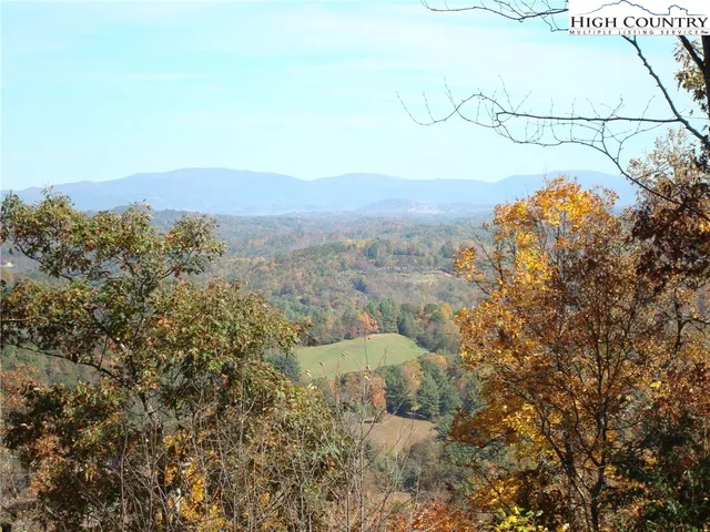 $87,900 | 15 West Mahogany Court, Lansing, NC 28643