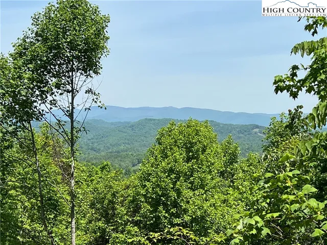 $87,900 | 15 West Mahogany Court, Lansing, NC 28643