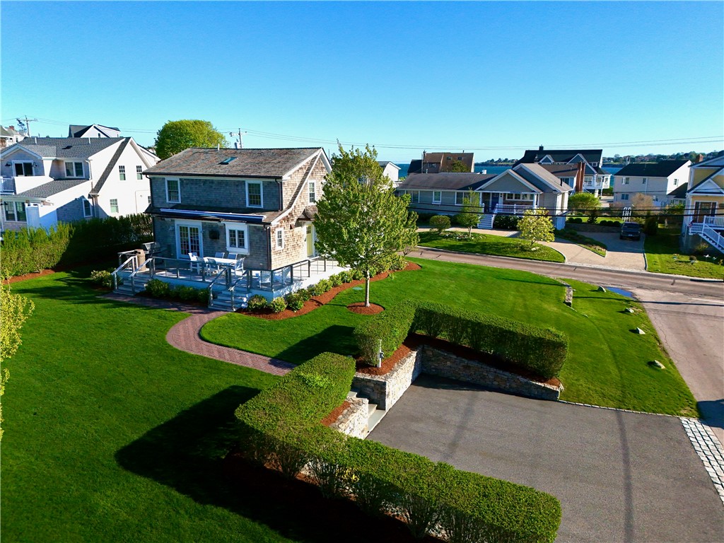 228 Bonnet Point Road Narragansett, RI 02882 - Photo 3 of 40