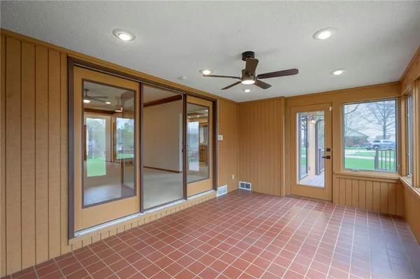 $349,900 | 2800 Mohican Avenue, Independence, MO 64057