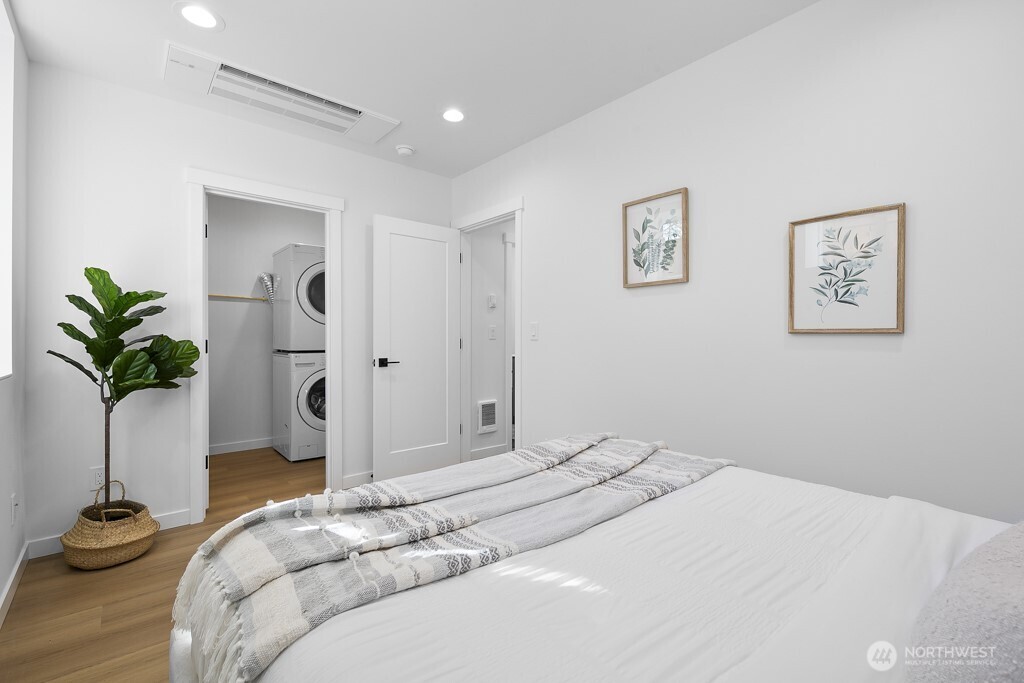 1806 B 28th Avenue South Seattle, WA 98144 - Photo 17 of 27