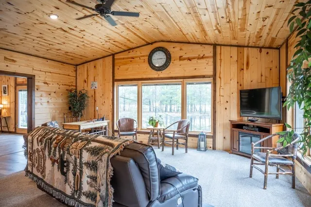 $1,750,000 | W5120 County Rd G, New Lisbon, WI 53950