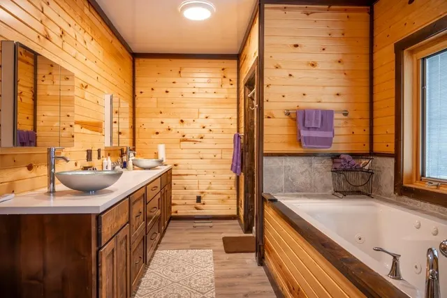 $1,750,000 | W5120 County Rd G, New Lisbon, WI 53950