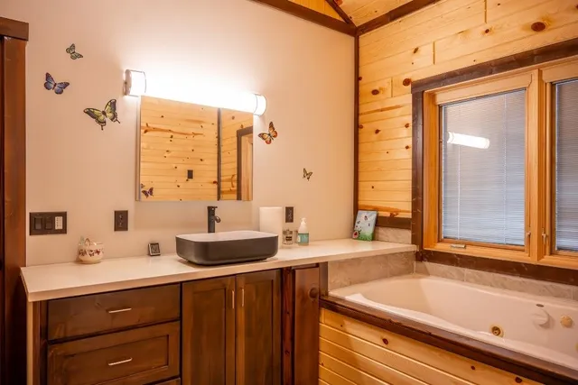 $1,750,000 | W5120 County Rd G, New Lisbon, WI 53950