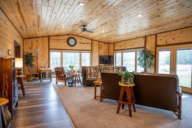 $1,750,000 | W5120 County Rd G, New Lisbon, WI 53950