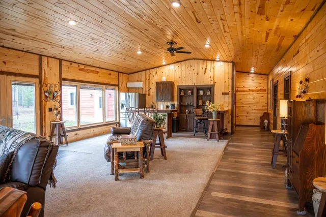 $1,750,000 | W5120 County Rd G, New Lisbon, WI 53950