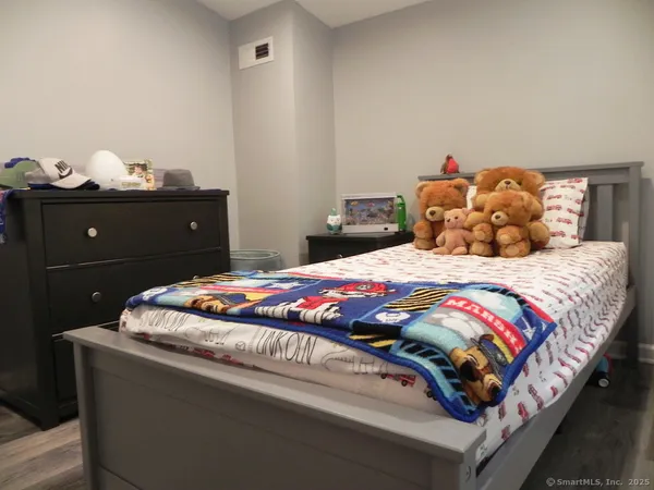 $600,000 | 47 Valley View Lane, New Milford, CT 06776