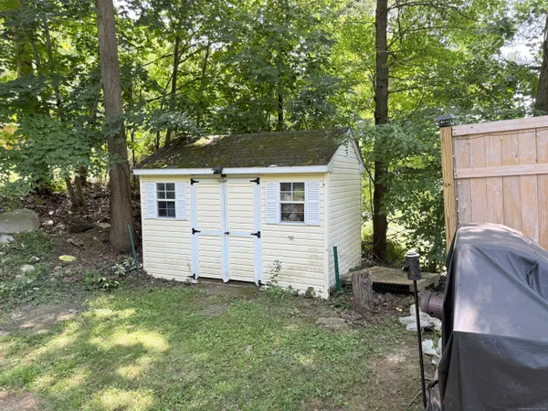 $600,000 | 47 Valley View Lane, New Milford, CT 06776