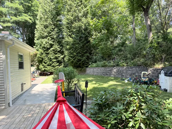 $600,000 | 47 Valley View Lane, New Milford, CT 06776