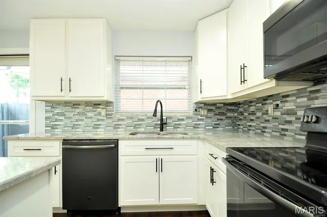 $349,900 | 6968 Lansdowne Avenue, St. Louis, MO 63109