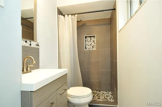 $349,900 | 6968 Lansdowne Avenue, St. Louis, MO 63109