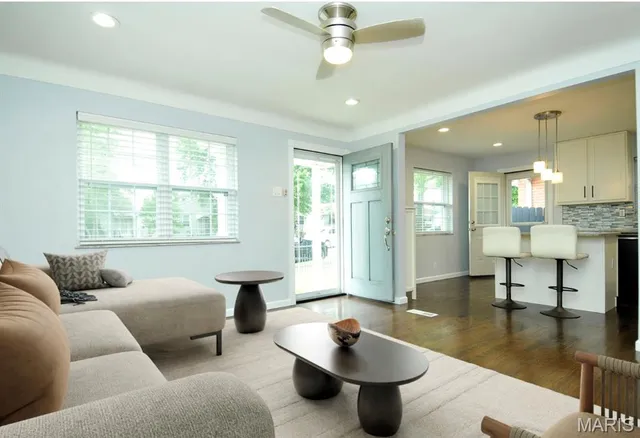 $349,900 | 6968 Lansdowne Avenue, St. Louis, MO 63109