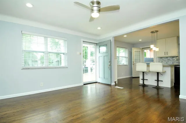 $349,900 | 6968 Lansdowne Avenue, St. Louis, MO 63109