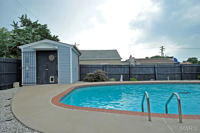 $349,900 | 6968 Lansdowne Avenue, St. Louis, MO 63109