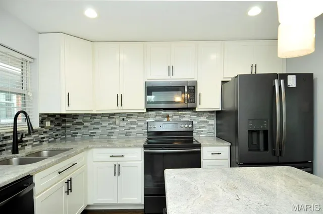 $349,900 | 6968 Lansdowne Avenue, St. Louis, MO 63109