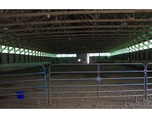 594 E Road Tiverton, RI 02878 - Photo 5 of 7 Stable/Barn.